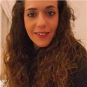 Profesora, títulada en Maestra de Educación Infantil, disponible para dar clases de refuerzo a niñosde Educación Primaria.